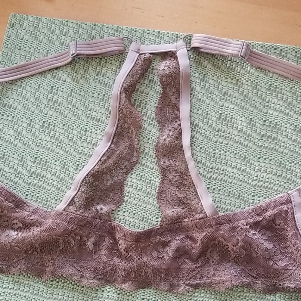Parisa bra - Picture 3 of 5